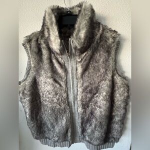 CUPCAKE Clothing LTD Boutique Women’s Vest Size Large